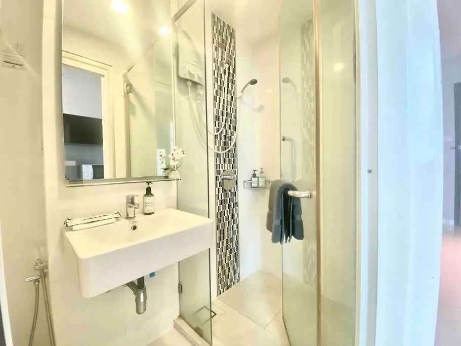 Maritime Suite - 2Min Drive To Georgetown 18Min From Airport Seaview Luxury 2Br 2 Bathrooms Suites Jelutong 0*,